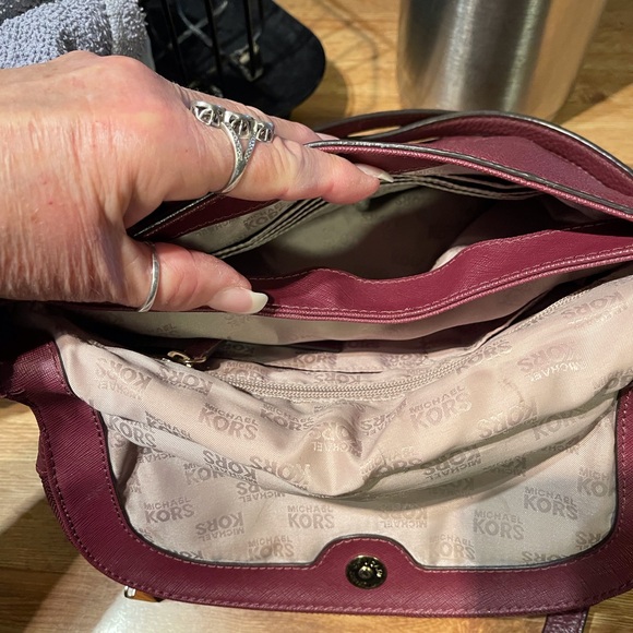 Michael Kors Bedford Crossbody Purse - Picture 12 of 16